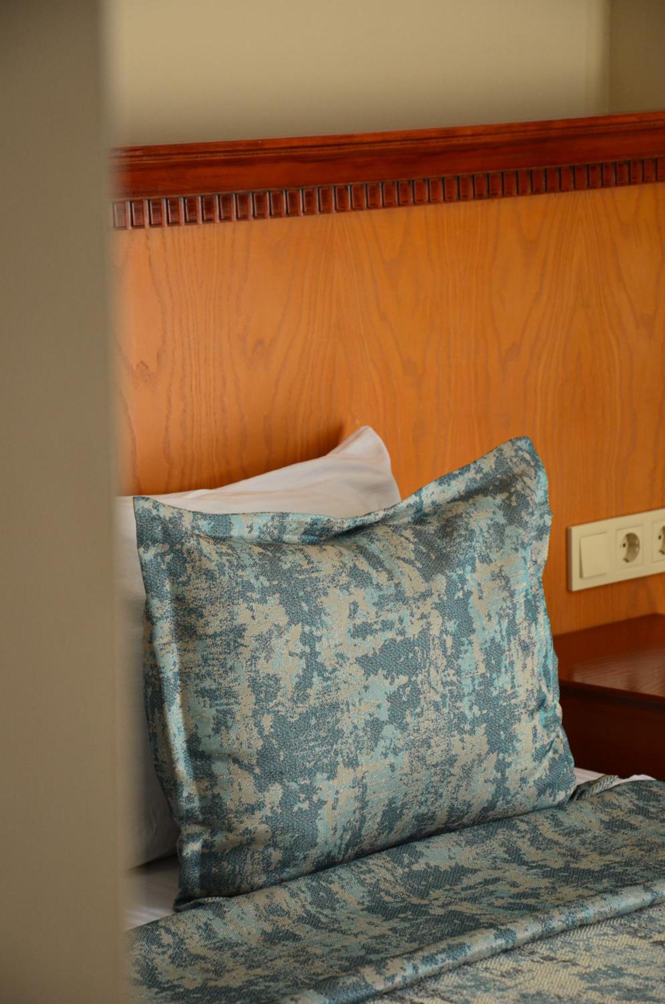 Rosy Suites Hotel คูซาดาซี ภายนอก รูปภาพ
